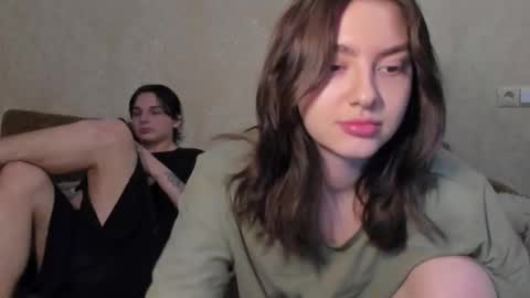 Snapshot of muuur_fam chatting on October 15, 8:53 pm HEY online show from October 15, 8:53 pm