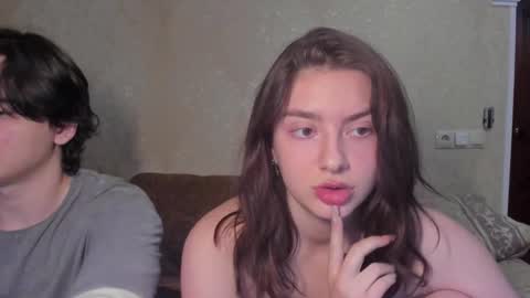 Snapshot of muuur_fam1 chatting on November 15, 7:54 pm HEY online show from November 15, 7:54 pm