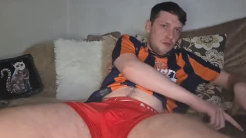 Snapshot of muzzy624406 chatting on October 25, 10:15 pm Muzzy online show from October 25, 10:15 pm