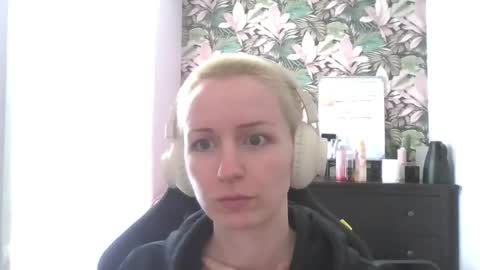 Goddess Muse online show from April 19, 3:22 pm