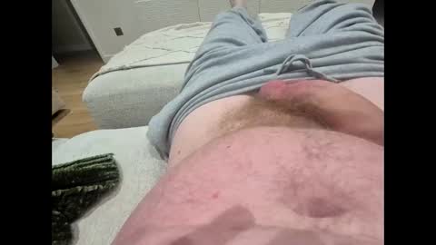 Snapshot of mwj89 chatting on April 7, 8:42 pm mwj89 online show from April 7, 8:42 pm