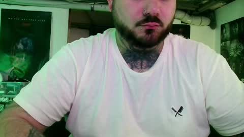 Snapshot of mxwbm chatting on December 6, 11:22 am mxwbm online show from December 6, 11:22 am