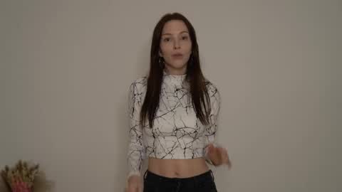 STELLA online show from April 13, 5:40 pm