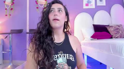 Snapshot of my_aleja_ chatting on September 25, 1:59 pm my_aleja_ online show from September 25, 1:59 pm