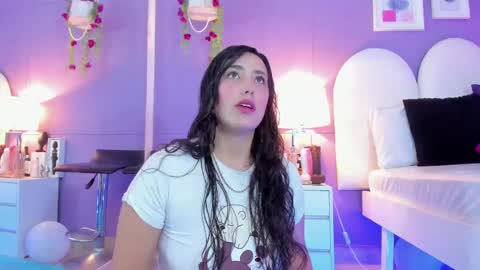 Snapshot of my_aleja_ chatting on October 6, 12:24 pm my_aleja_ online show from October 6, 12:24 pm