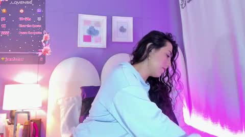 Snapshot of my_aleja_ chatting on October 9, 1:09 pm my_aleja_ online show from October 9, 1:09 pm