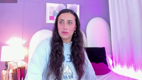 Snapshot of my_aleja_ chatting on October 22, 3:23 pm my_aleja_ online show from October 22, 3:23 pm