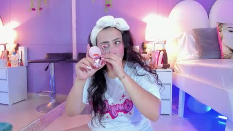 Snapshot of my_aleja_ chatting on November 11, 12:49 pm my_aleja_ online show from November 11, 12:49 pm