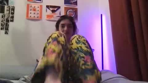 Snapshot of my_kittylily chatting on February 17, 4:42 am Lily online show from February 17, 4:42 am