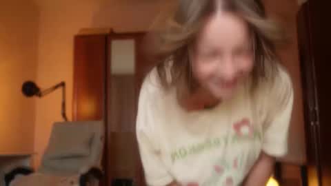 Snapshot of my_mia_ chatting on October 10, 9:19 am  MIA  I will be here Monday Wednesday Thursday Saturday online show from October 10, 9:19 am