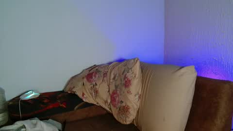 myamillor online show from April 16, 9:50 pm