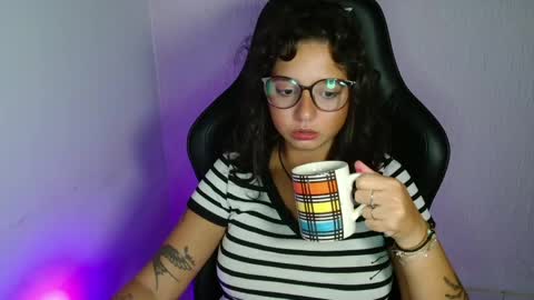 myamillor online show from May 28, 9:12 pm