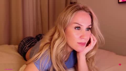 Mya-be Yours P online show from October 11, 11:47 pm