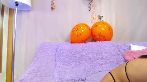 Snapshot of myathtylerth chatting on October 29, 7:15 pm Mya online show from October 29, 7:15 pm