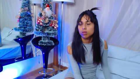 Snapshot of myathtylerth chatting on November 14, 7:56 pm Mya online show from November 14, 7:56 pm