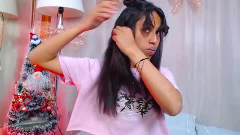 Snapshot of myathtylerth chatting on November 24, 7:13 pm Mya online show from November 24, 7:13 pm