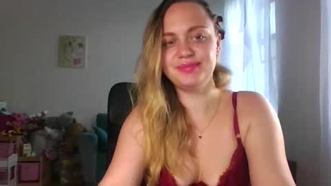 Snapshot of myaualice chatting on June 10, 7:13 pm myaualice online show from June 10, 7:13 pm