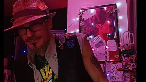 Snapshot of mycock4u247 chatting on December 26, 5:37 am LA MARIPOSA DE MARICOPA online show from December 26, 5:37 am