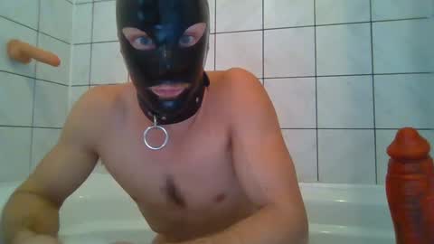 Snapshot of mydarkshadow chatting on September 16, 8:21 pm Shadow online show from September 16, 8:21 pm