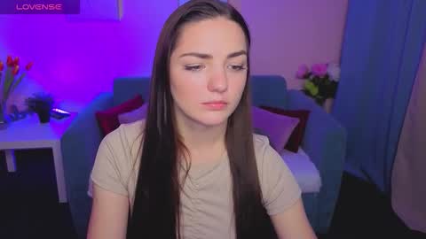 Ella online show from October 5, 8:18 pm