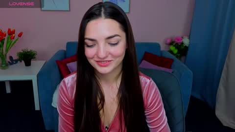 Ella online show from October 6, 10:18 pm