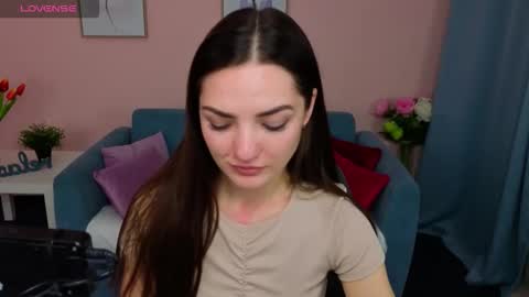 Ella online show from October 21, 8:20 pm