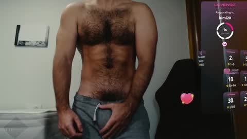 Snapshot of myhairymacho chatting on December 14, 4:34 pm Juan OF myhairymacho online show from December 14, 4:34 pm