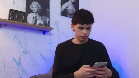 Mykel   online show from October 16, 7:42 am