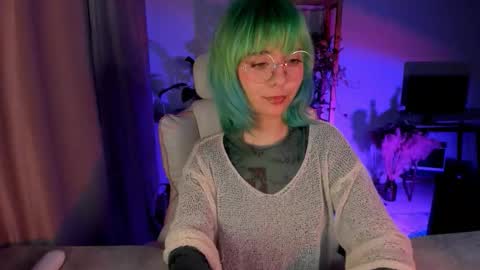 MylaFlores online show from November 9, 2:21 am