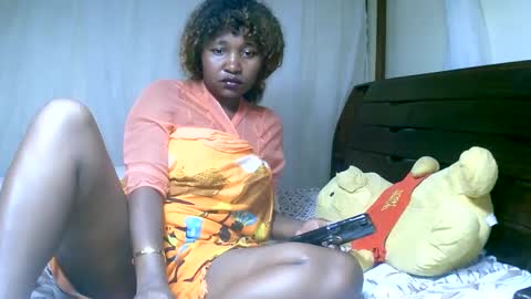 Snapshot of mylindasweet chatting on January 16, 6:03 am linda online show from January 16, 6:03 am