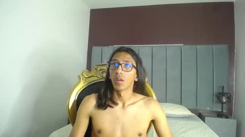 Snapshot of myllerkpalmer chatting on February 9, 10:42 am MyllerkPalmer online show from February 9, 10:42 am