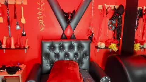 Snapshot of mylu_morgan chatting on July 17, 8:24 pm Mylu Morgan online show from July 17, 8:24 pm