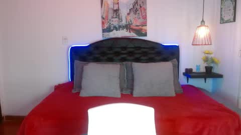 Snapshot of mylu_xx chatting on June 4, 1:39 pm MYLU online show from June 4, 1:39 pm