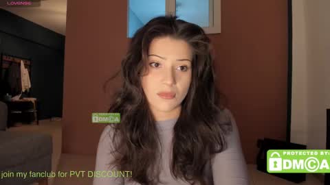 Snapshot of mymelisa chatting on December 27, 10:12 am hey its Mel online show from December 27, 10:12 am