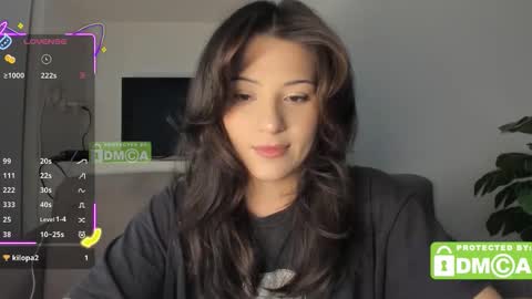 Snapshot of mymelisa chatting on October 15, 10:59 am hey its Mel online show from October 15, 10:59 am