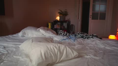 Sima online show from April 5, 9:39 am