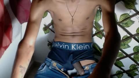 my negrito online show from April 11, 7:45 am