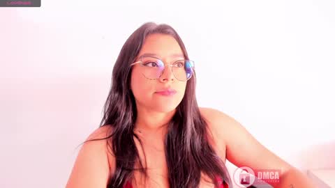 Snapshot of mypretty_isabella chatting on December 29, 8:48 pm Bella online show from December 29, 8:48 pm