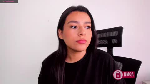 Snapshot of mypretty_isabella chatting on January 9, 11:25 am Bella online show from January 9, 11:25 am