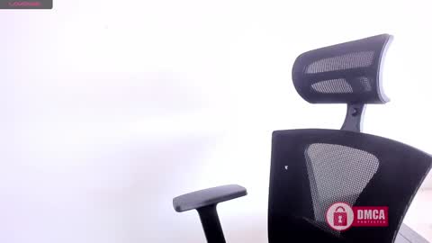 Snapshot of mypretty_isabella chatting on January 10, 7:21 pm Bella online show from January 10, 7:21 pm