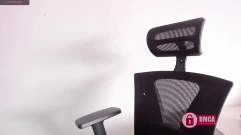 Snapshot of mypretty_isabella chatting on January 28, 6:17 pm Bella online show from January 28, 6:17 pm