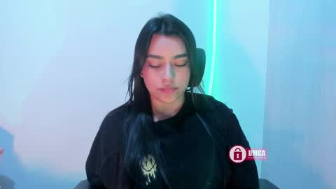 Snapshot of mypretty_isabella chatting on September 24, 6:06 am Bella online show from September 24, 6:06 am