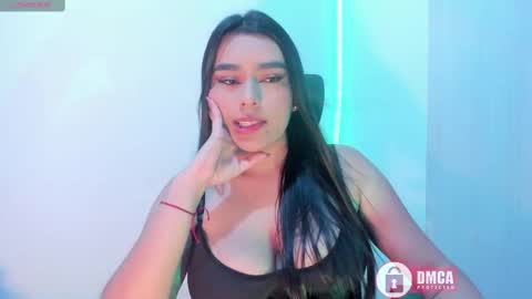 Snapshot of mypretty_isabella chatting on October 4, 10:41 pm Bella online show from October 4, 10:41 pm