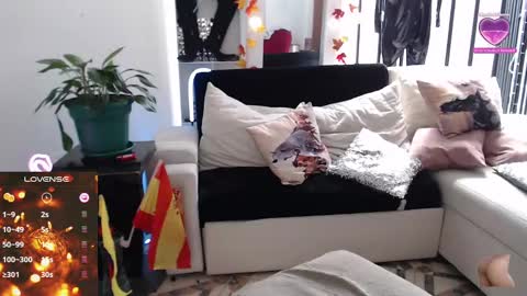 Myrna Sessions online show from February 9, 6:58 pm