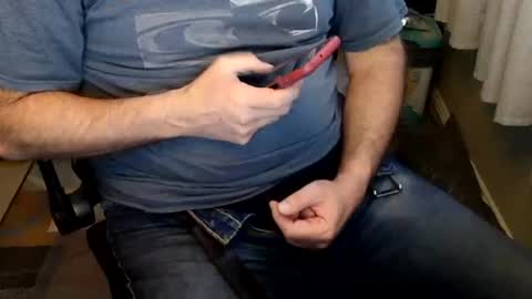 Just hanging out - No pressure online show from April 18, 11:27 pm