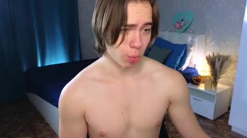 Mickey online show from February 21, 12:05 am