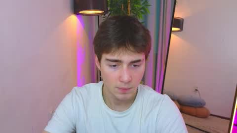 Mickey online show from March 3, 1:50 pm