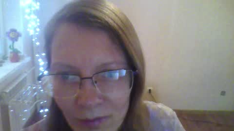 Snapshot of mysterious_blondy chatting on February 17, 7:38 am mysterious_blondy online show from February 17, 7:38 am