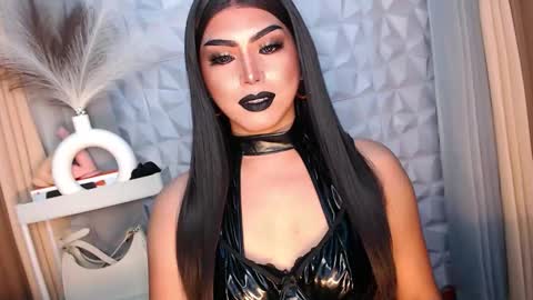 SUPPORT GODDESS TRISHA  AND DONT FORGET TO FOLLOW ME online show from September 30, 5:40 pm