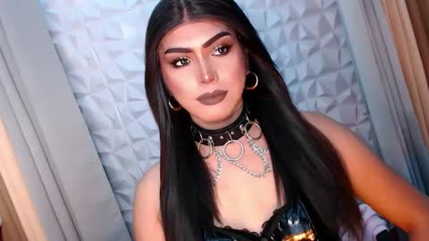 SUPPORT GODDESS TRISHA  AND DONT FORGET TO FOLLOW ME online show from November 6, 9:32 am